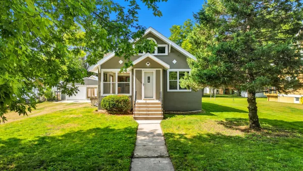 $159,900 | 217 North Central Avenue, Truman, MN 56088