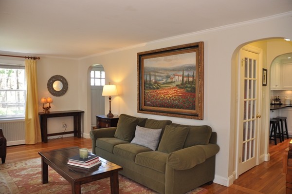 47 Martin Road Wellesley, MA 02481 - Photo 6 of 28