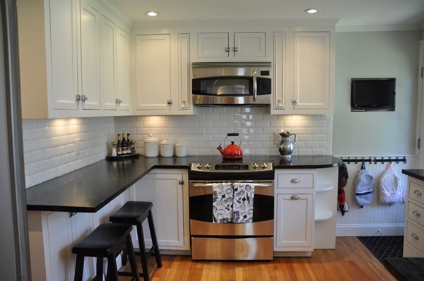 47 Martin Road Wellesley, MA 02481 - Photo 10 of 28