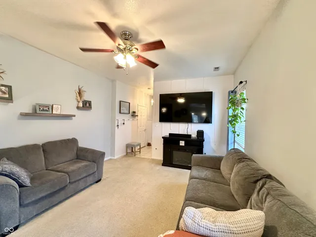 $289,900 | 15597 Outside Trail, Noblesville, IN 46060