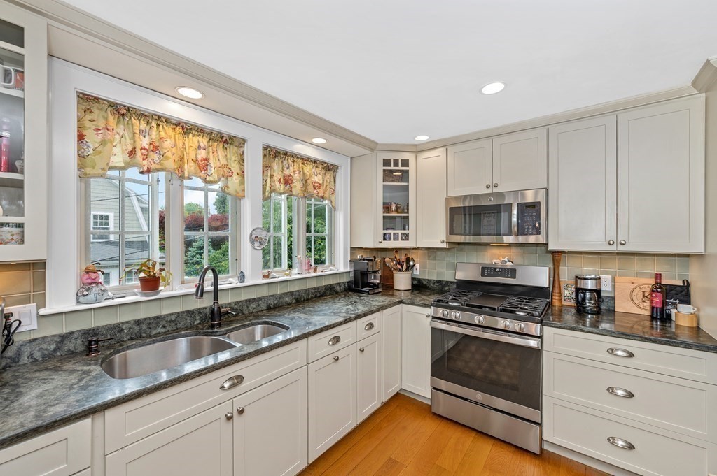 35 Westchester Road Boston, MA 02130 - Photo 5 of 28 Gallery Image 5