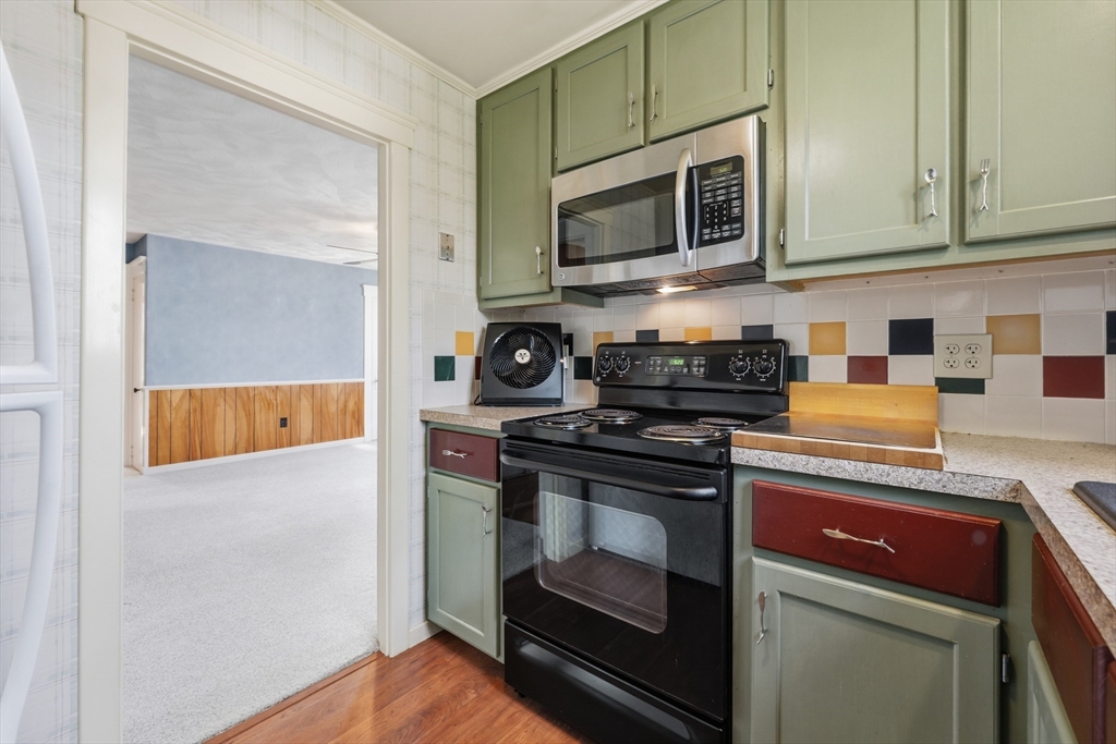 28 Wingold Street Fall River, MA 02720 - Photo 17 of 42