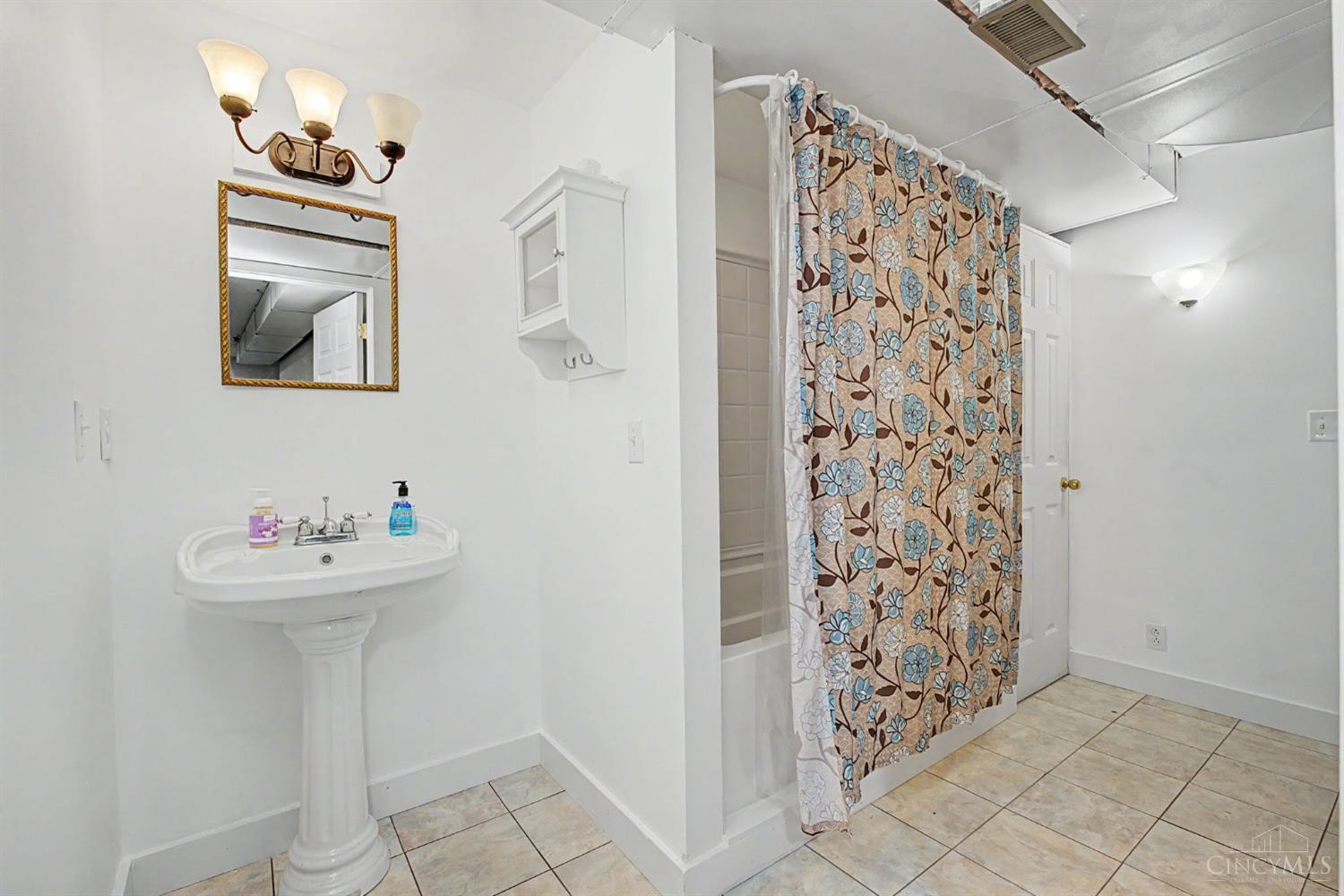 7753 Keister Road Middletown, OH 45042 - Photo 45 of 84