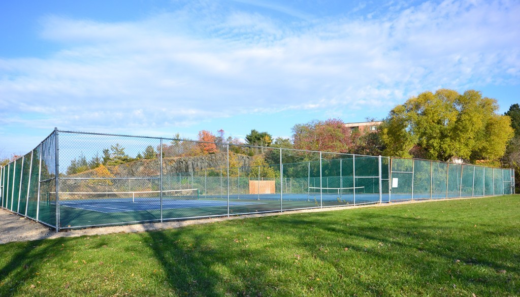 9 Ledgewood Way, Unit 2 Peabody, MA 01960 - Photo 18 of 22 a view of outdoor space