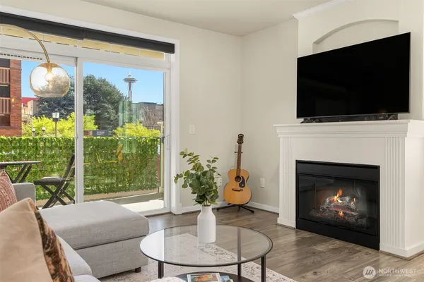 $499,000 | 530 4th Avenue West, Unit 107, Seattle, WA 98119