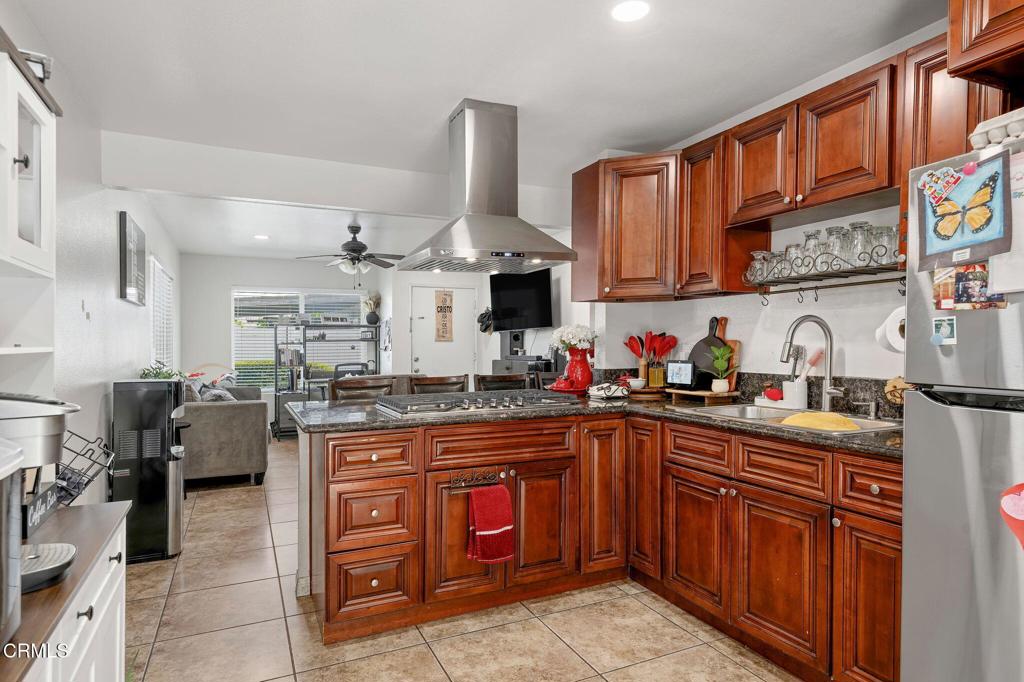 2334 Alexander Street Oxnard, CA 93033 - Photo 8 of 16