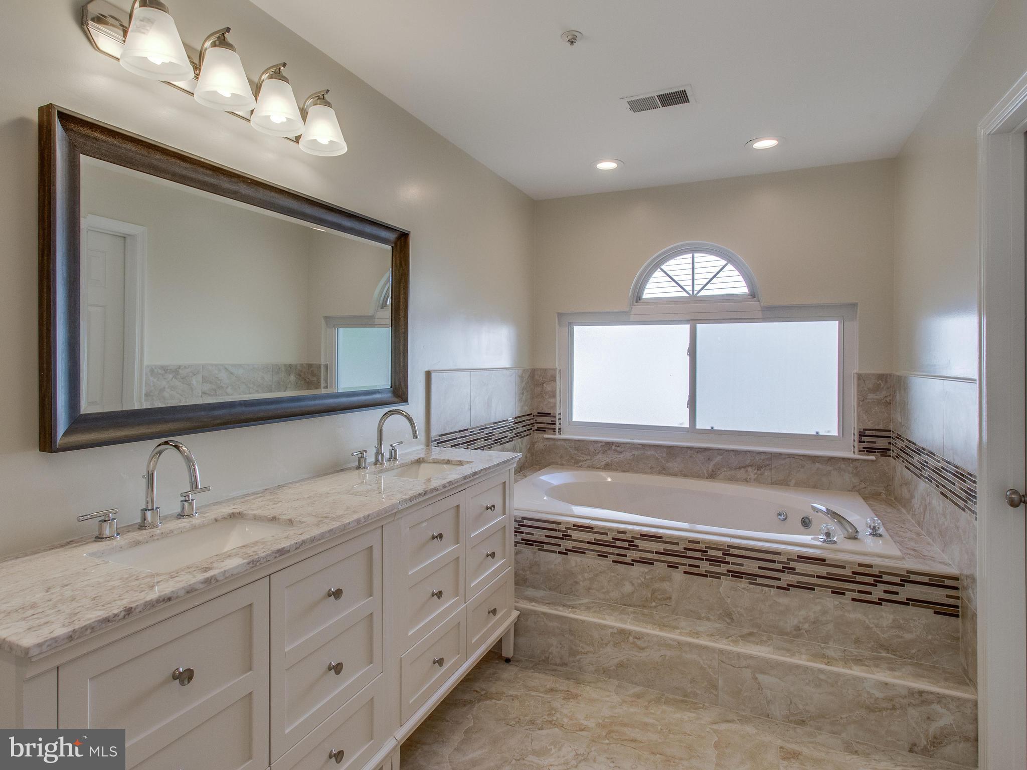 9219 Sandy Creek Road Fort Washington, MD 20744 - Photo 21 of 30 Bath (Master)