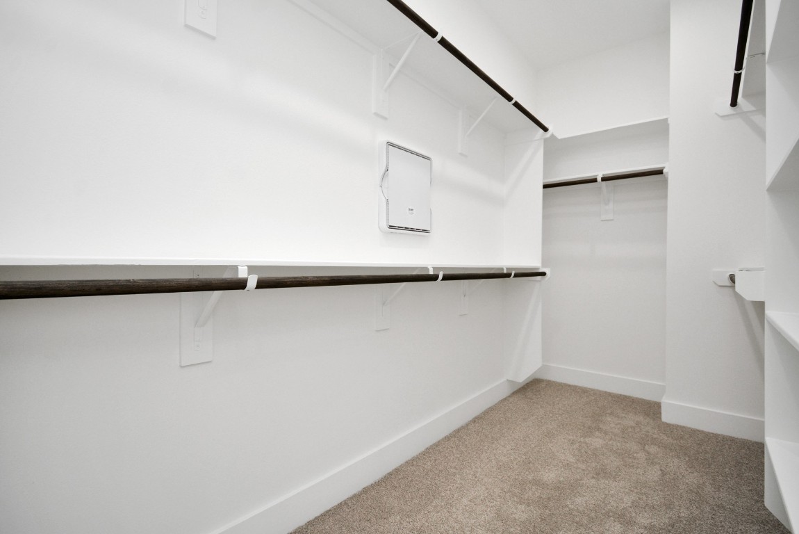 3036 Live Oak Street Houston, TX 77004 - Photo 27 of 35 a close view of closet