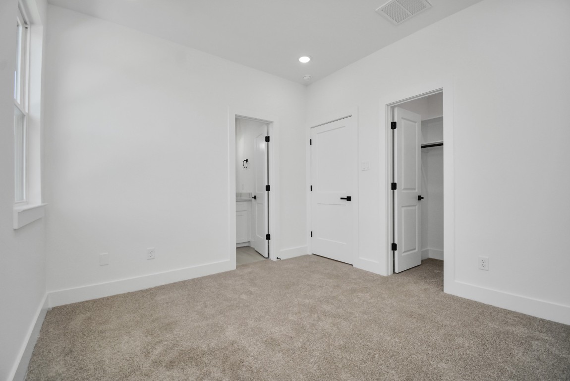 3036 Live Oak Street Houston, TX 77004 - Photo 30 of 35 a view of an empty room