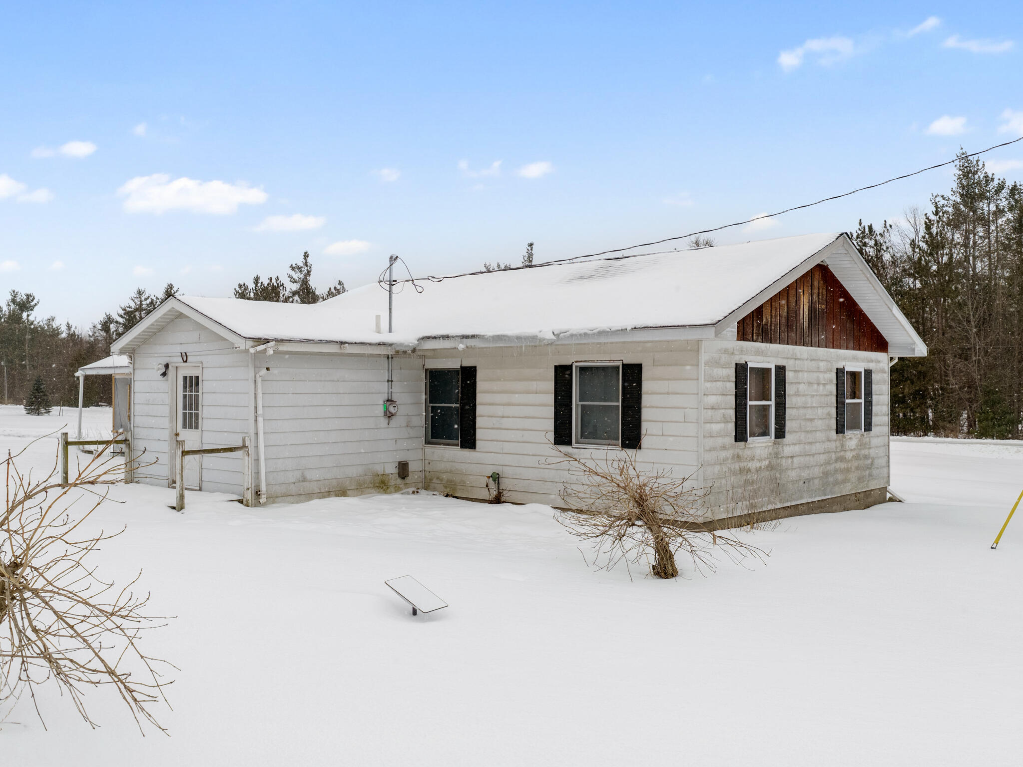 18831 Pleasant Valley Road Atlanta, MI 49709 - Photo 26 of 34 7