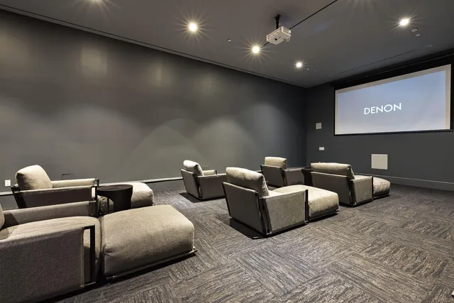 $3,195,000 | 215 East 19th Street, Unit 6F | Gramercy