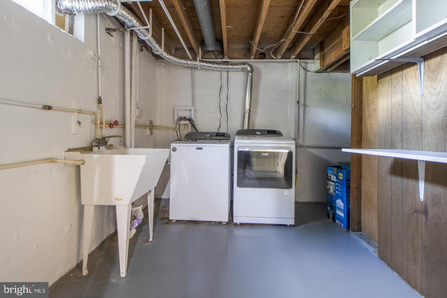 1100 Gilbert Road Rockville, MD 20851 - Photo 36 of 47 Laundry