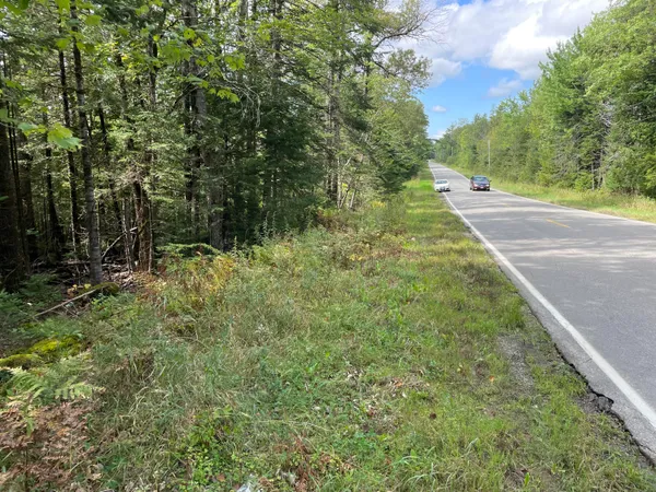 $18,000 | 684 Lower Detroit Road, Plymouth, ME 04969