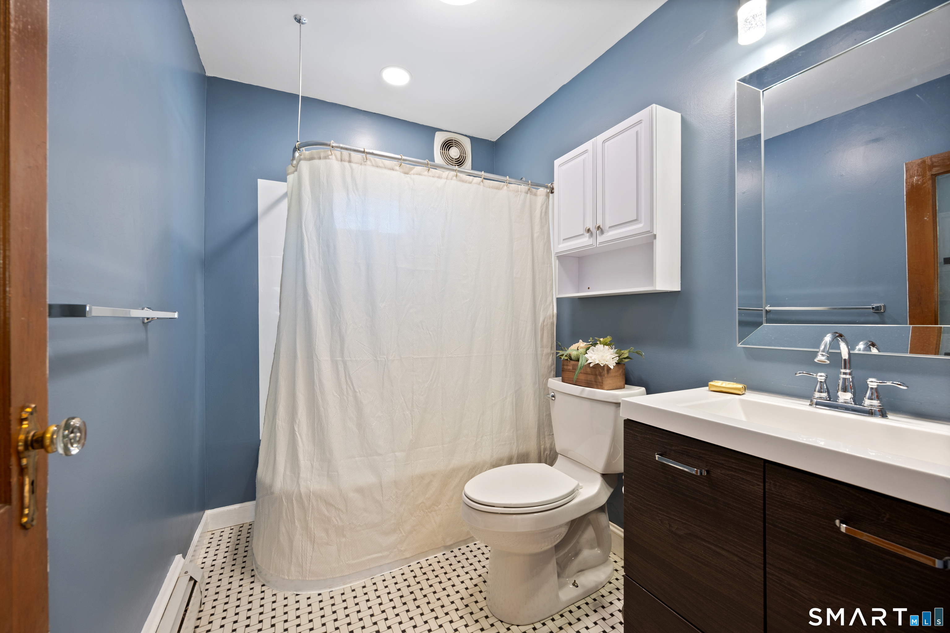 120 Patterson Street Torrington, CT 06790 - Photo 15 of 20