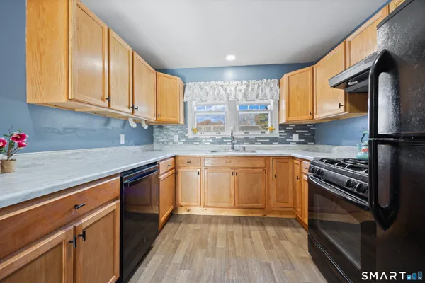 $1,600 | 120 Patterson Street, Torrington, CT 06790