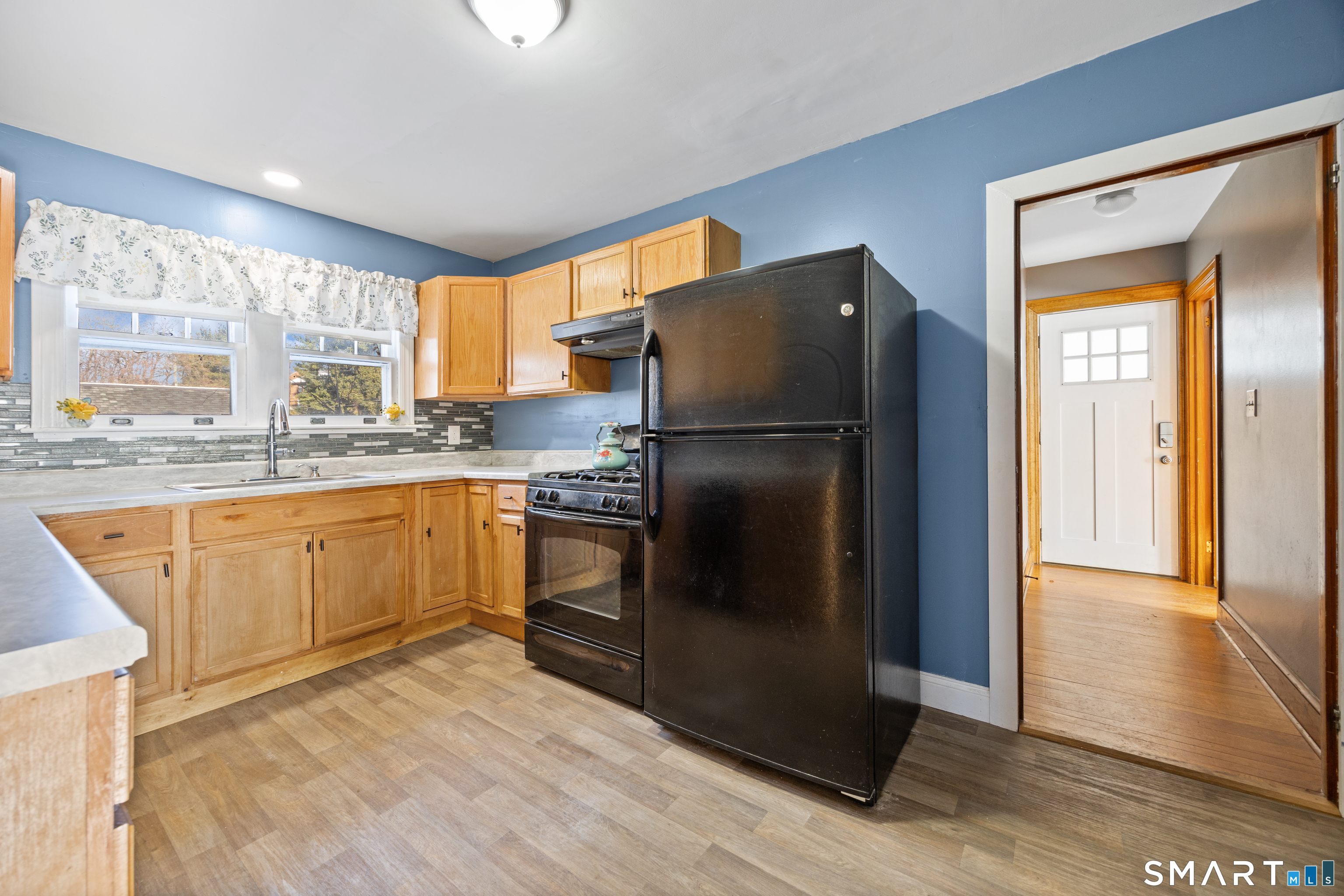 120 Patterson Street Torrington, CT 06790 - Photo 10 of 20