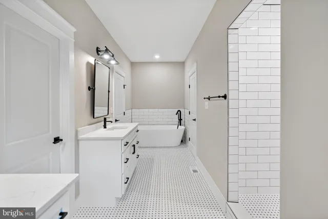 $899,999 | 11 Mistletoe Lane, Harpers Ferry, WV 25425