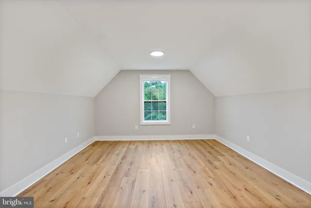 $899,999 | 11 Mistletoe Lane, Harpers Ferry, WV 25425