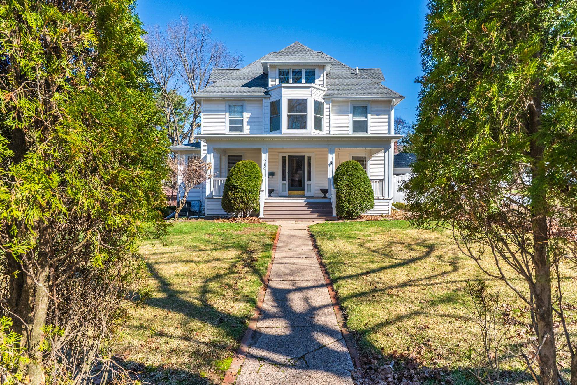 910 Fulton Street Wausau, WI 54403 - Photo 2 of 60