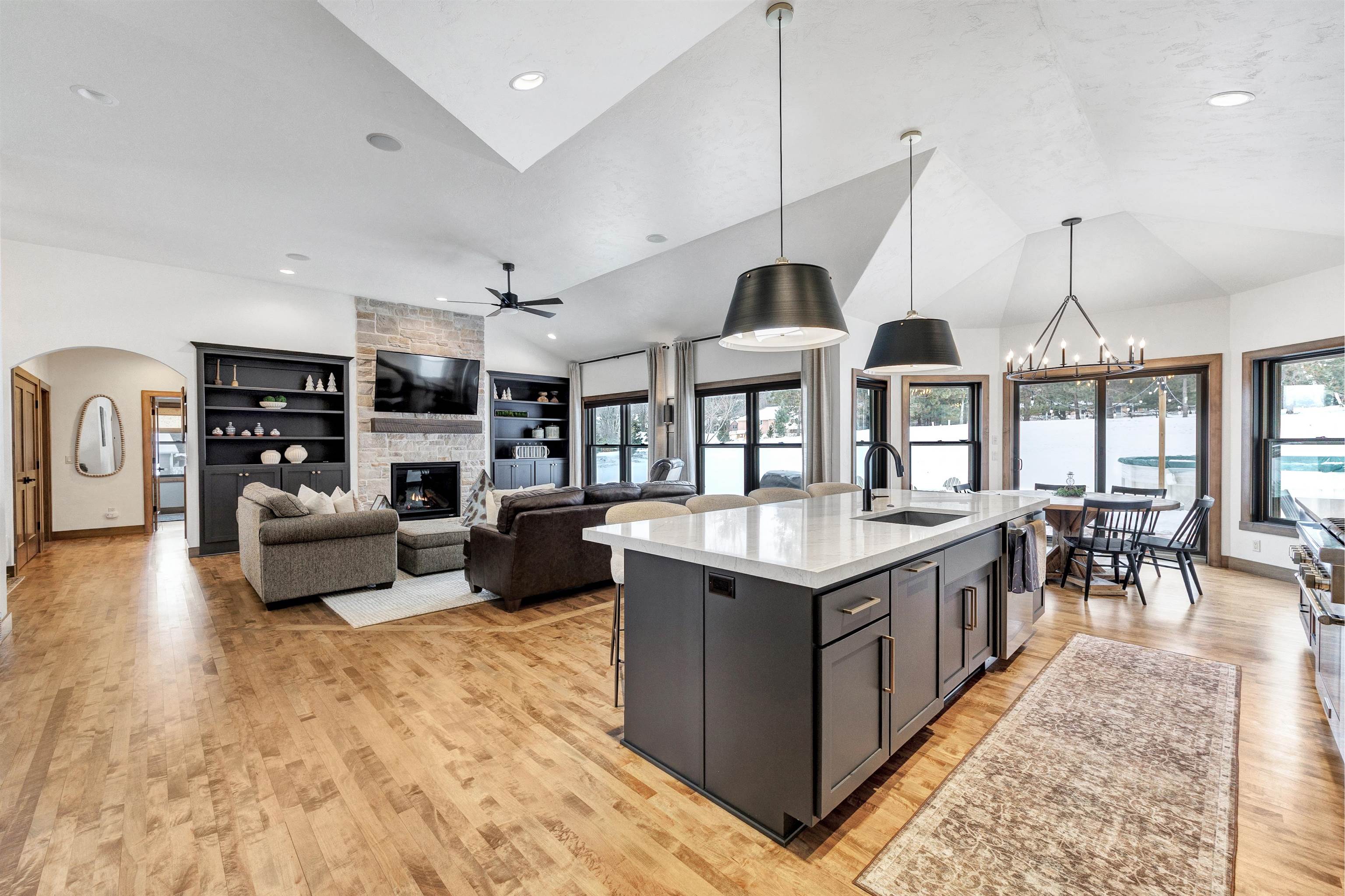 3400 Wynding Ridge Way Green Bay, WI 54313 - Photo 9 of 42