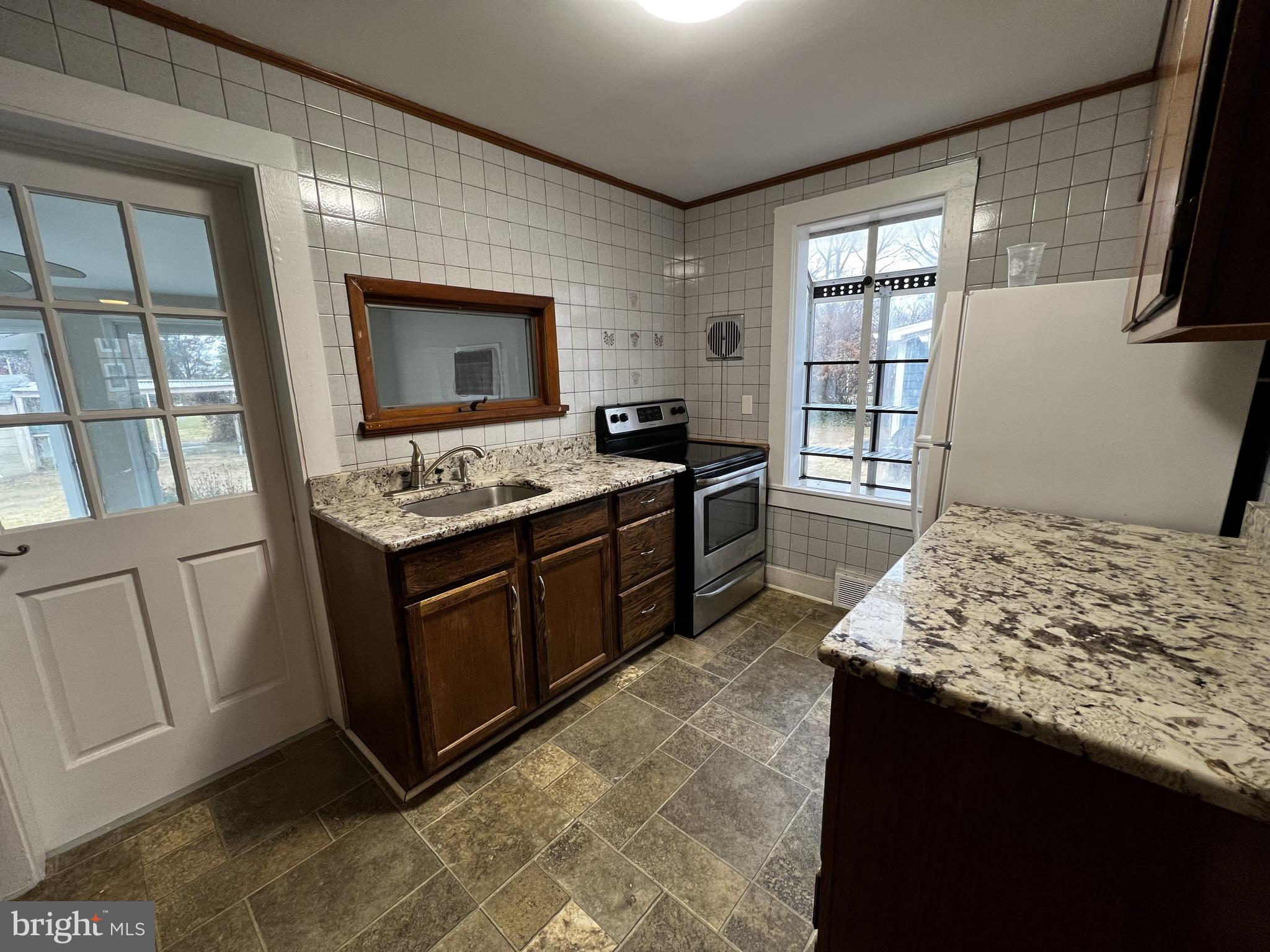 10396 Claiborne Road Claiborne, MD 21624 - Photo 10 of 25 Gallery Image 10