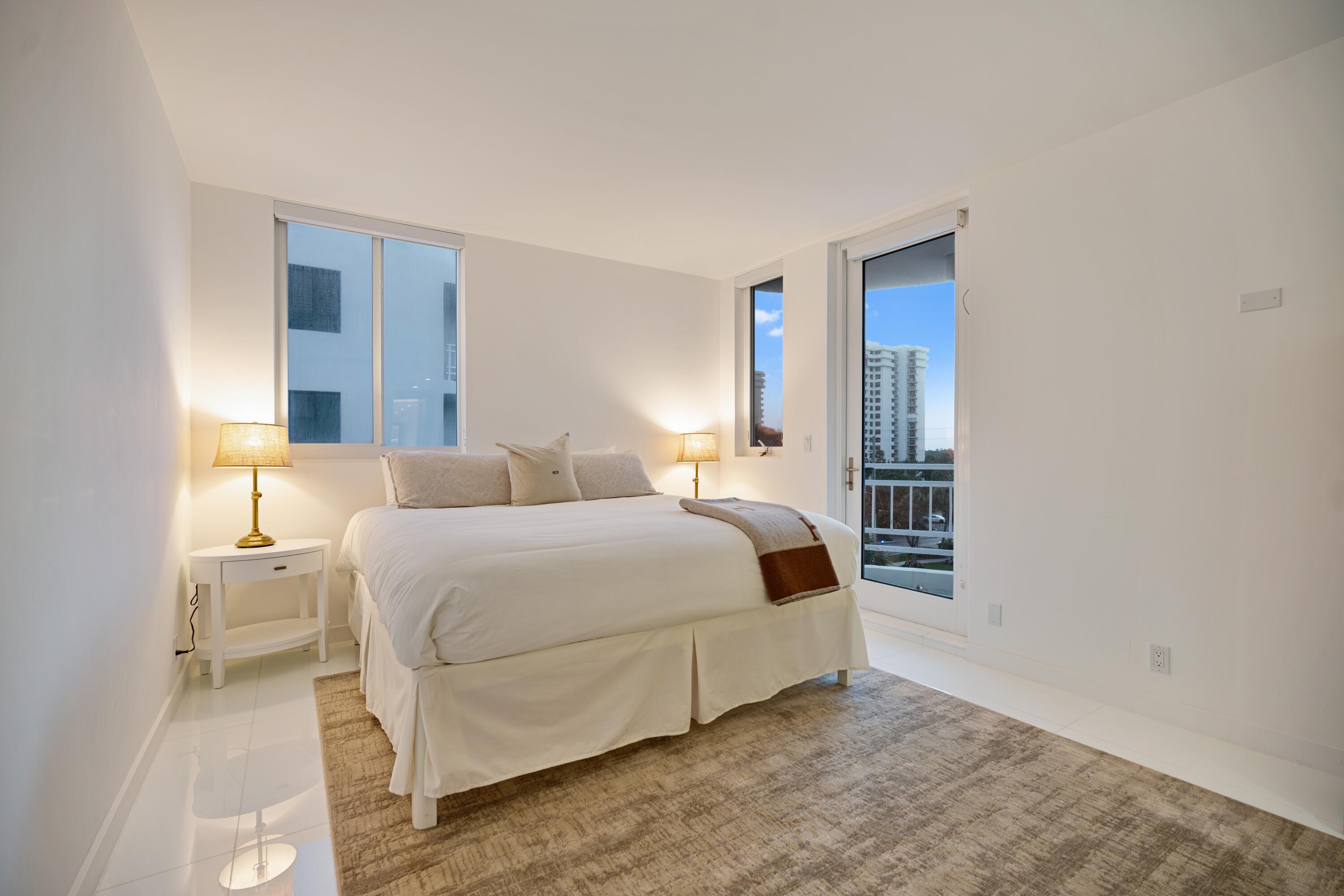 2150 North Ocean Boulevard, Unit 4N Boca Raton, FL 33431 - Photo 43 of 68 3rd Bedroom