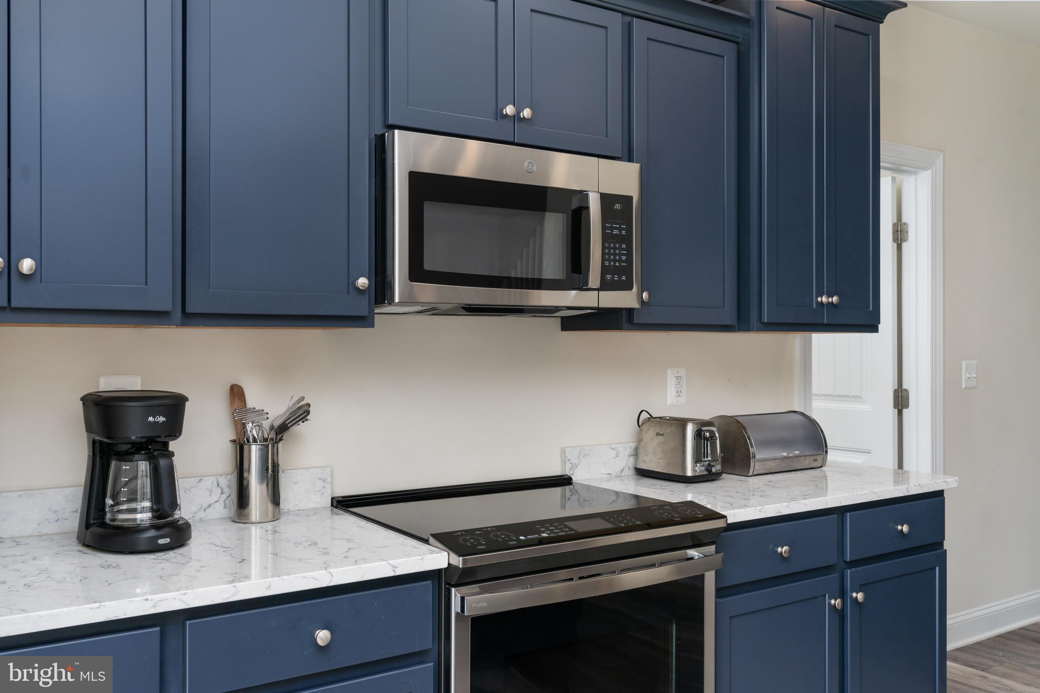 214 Kellan Drive Fredericksburg, VA 22406 - Photo 18 of 81 Induction stove with built in microwave