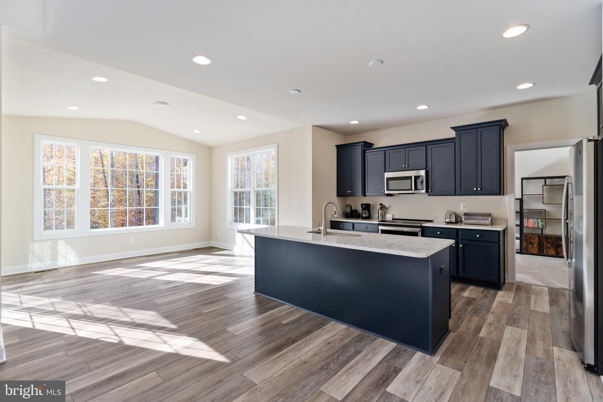 214 Kellan Drive Fredericksburg, VA 22406 - Photo 19 of 81 Kitchen & Morning Room