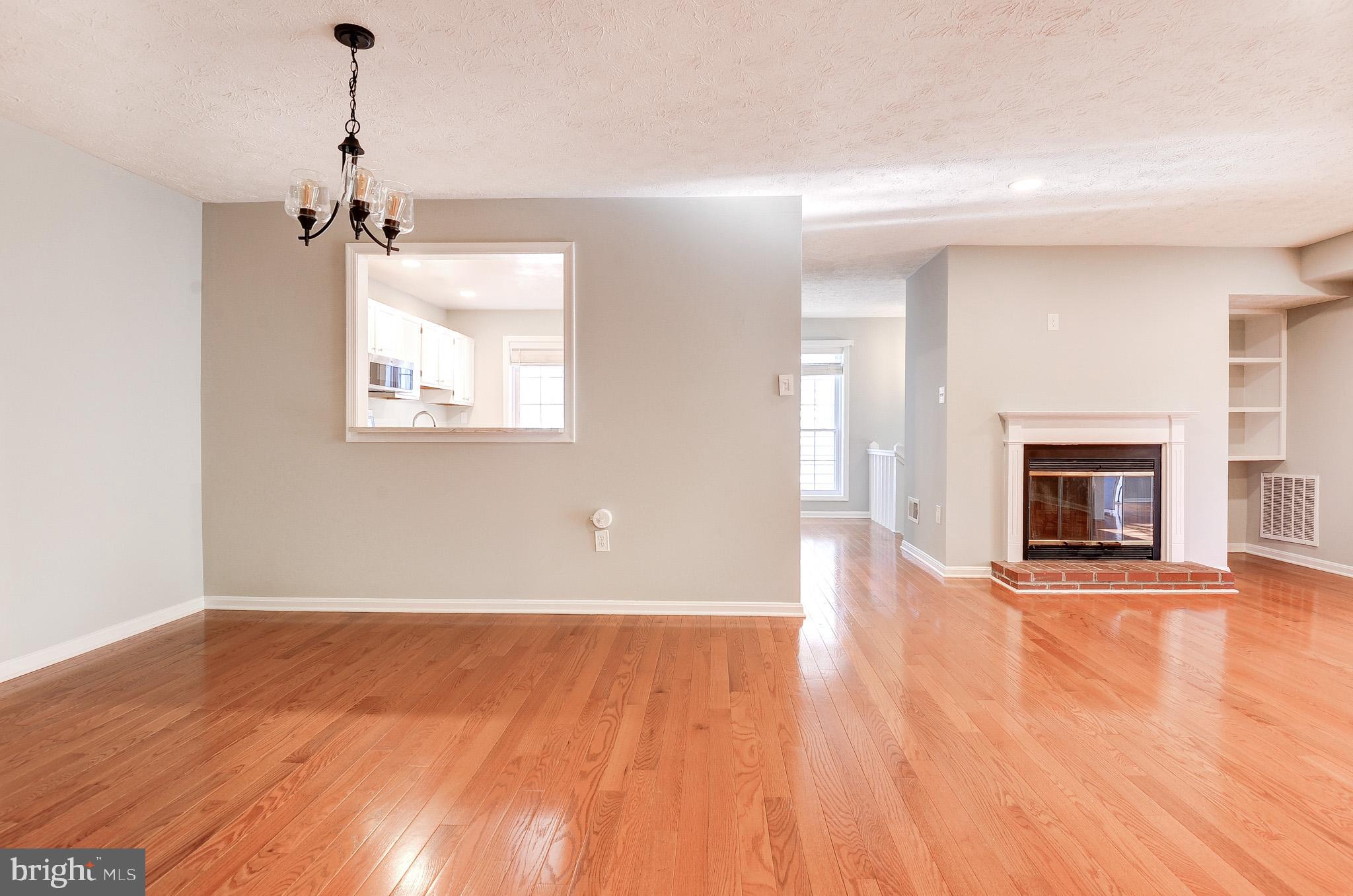 10087 Oakton Terrace Road Oakton, VA 22124 - Photo 15 of 37