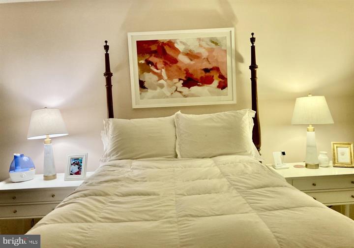 10087 Oakton Terrace Road Oakton, VA 22124 - Photo 21 of 37