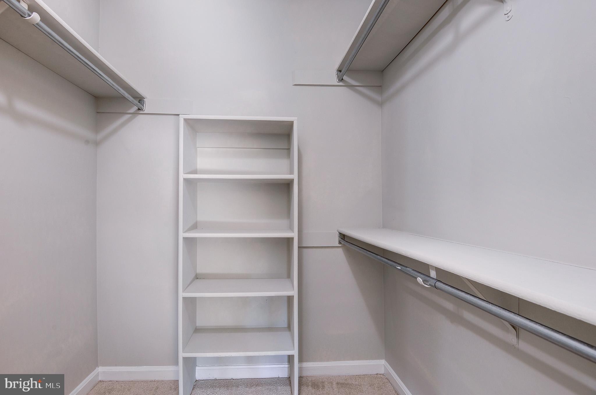 10087 Oakton Terrace Road Oakton, VA 22124 - Photo 26 of 37