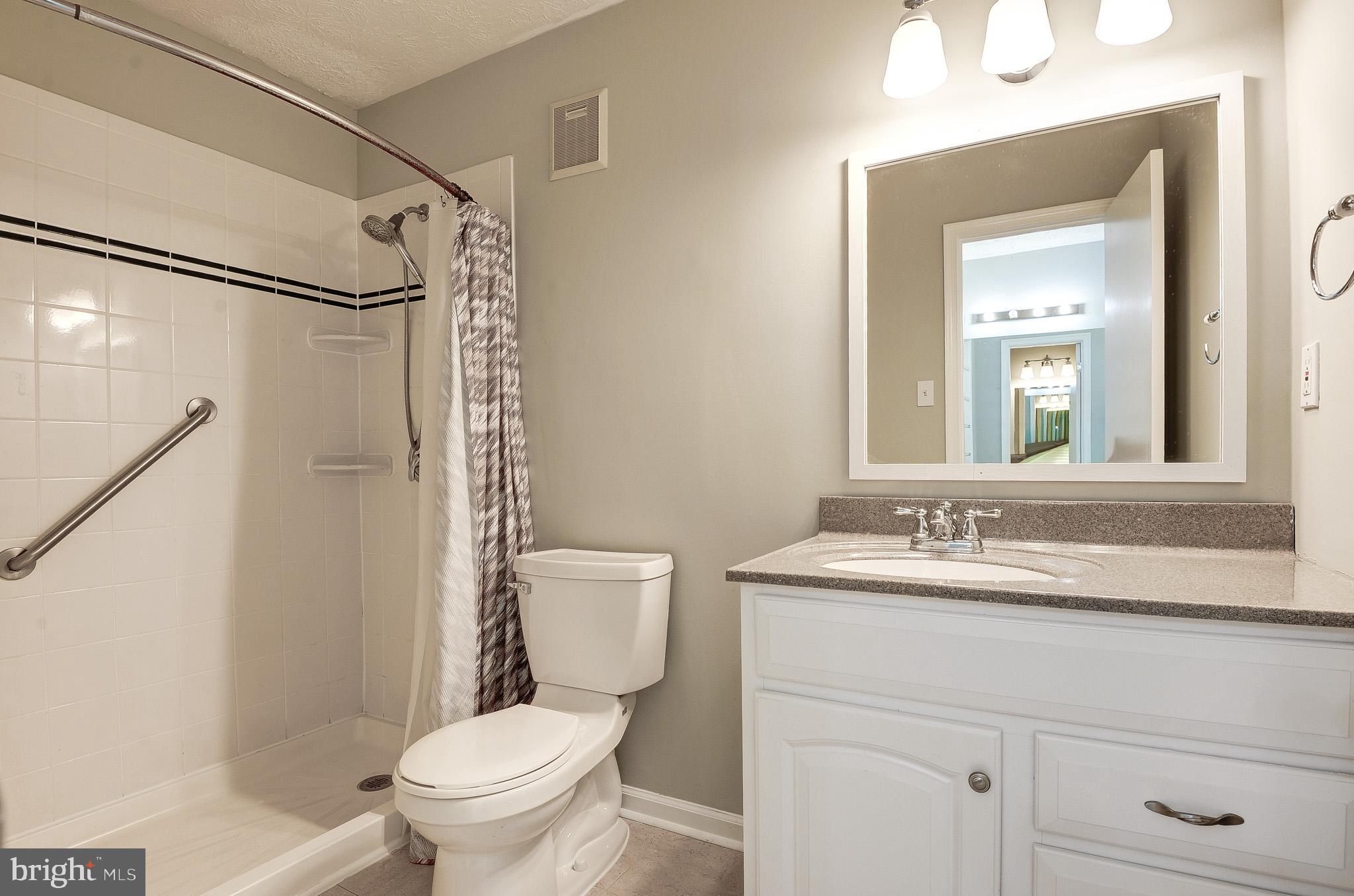 10087 Oakton Terrace Road Oakton, VA 22124 - Photo 28 of 37