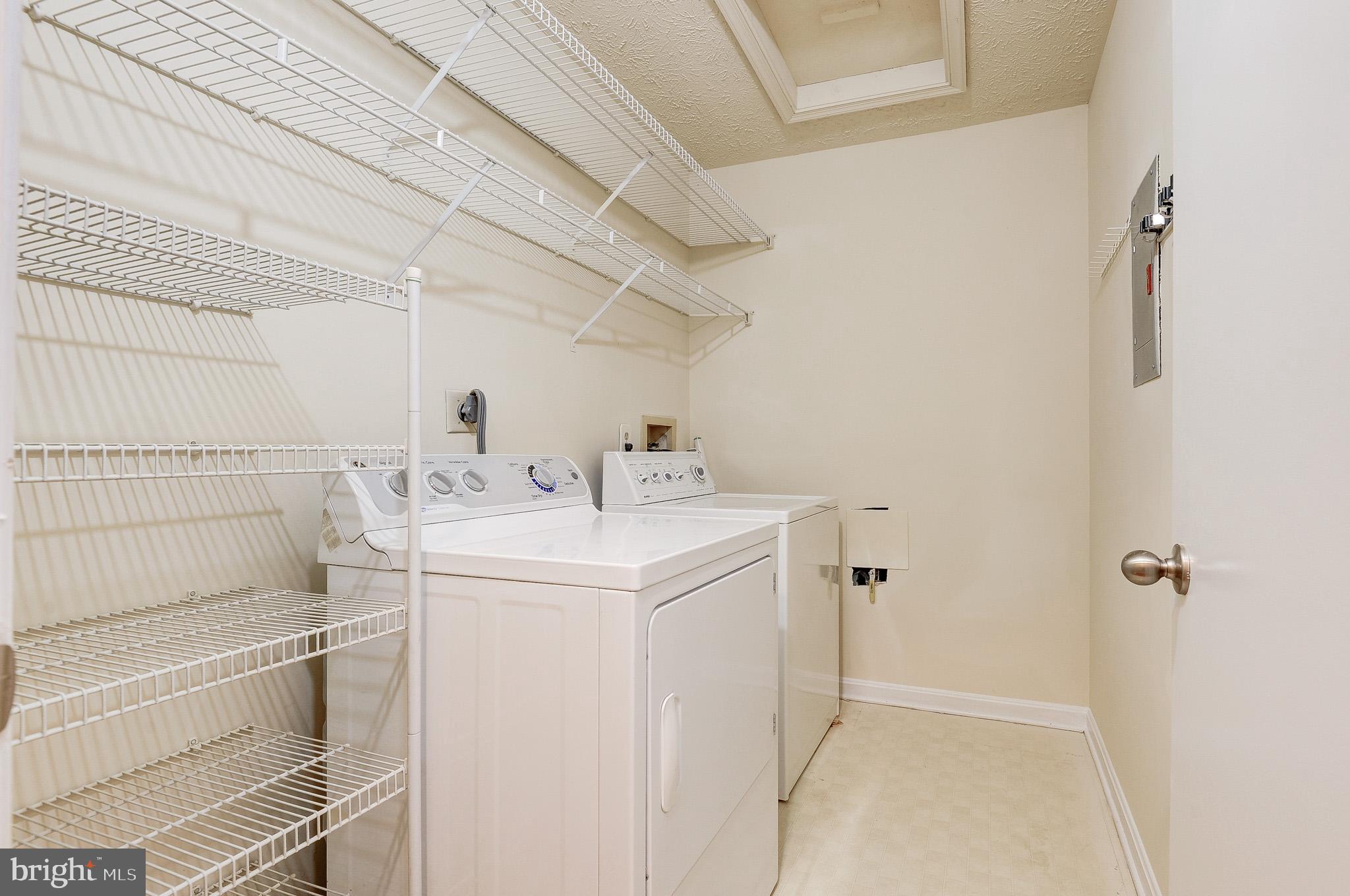 10087 Oakton Terrace Road Oakton, VA 22124 - Photo 29 of 37