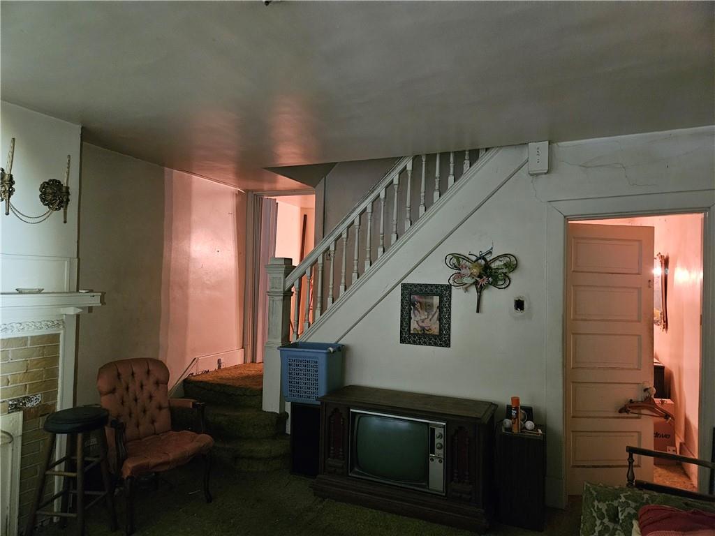 1524 Middle Street Pittsburgh, PA 15215 - Photo 3 of 10