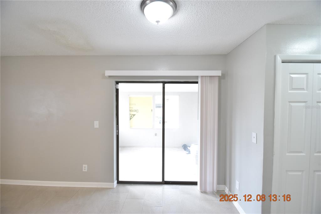 705 2nd Avenue Northwest, Unit B Ruskin, FL 33570 - Photo 11 of 29