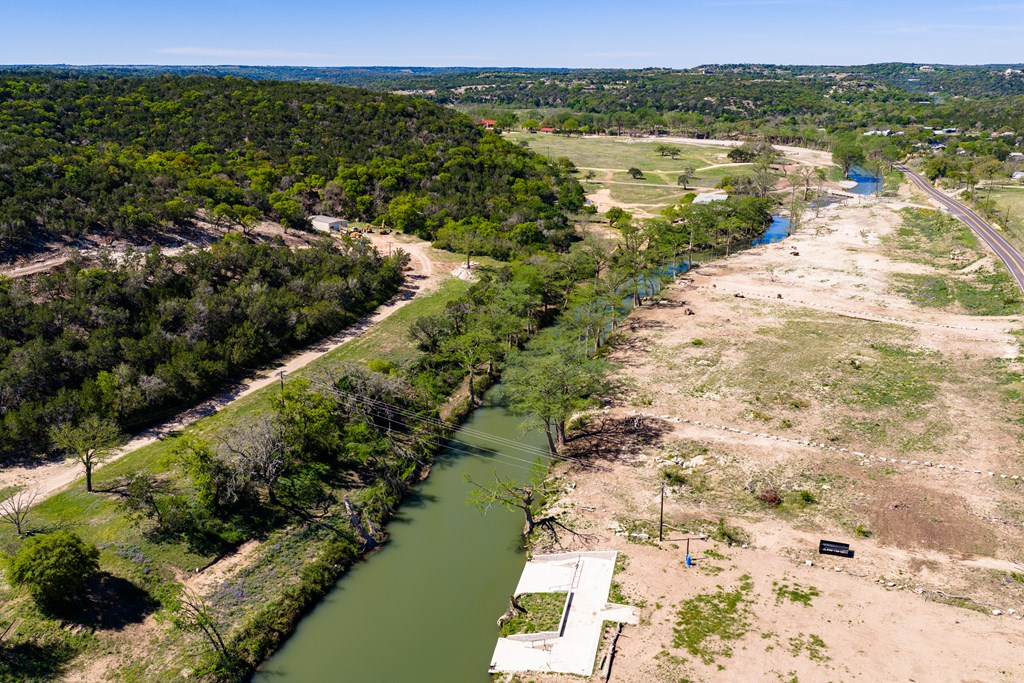 0 Pawnee Path Hunt, TX 78024 - Photo 30 of 32 a view of city and ocean