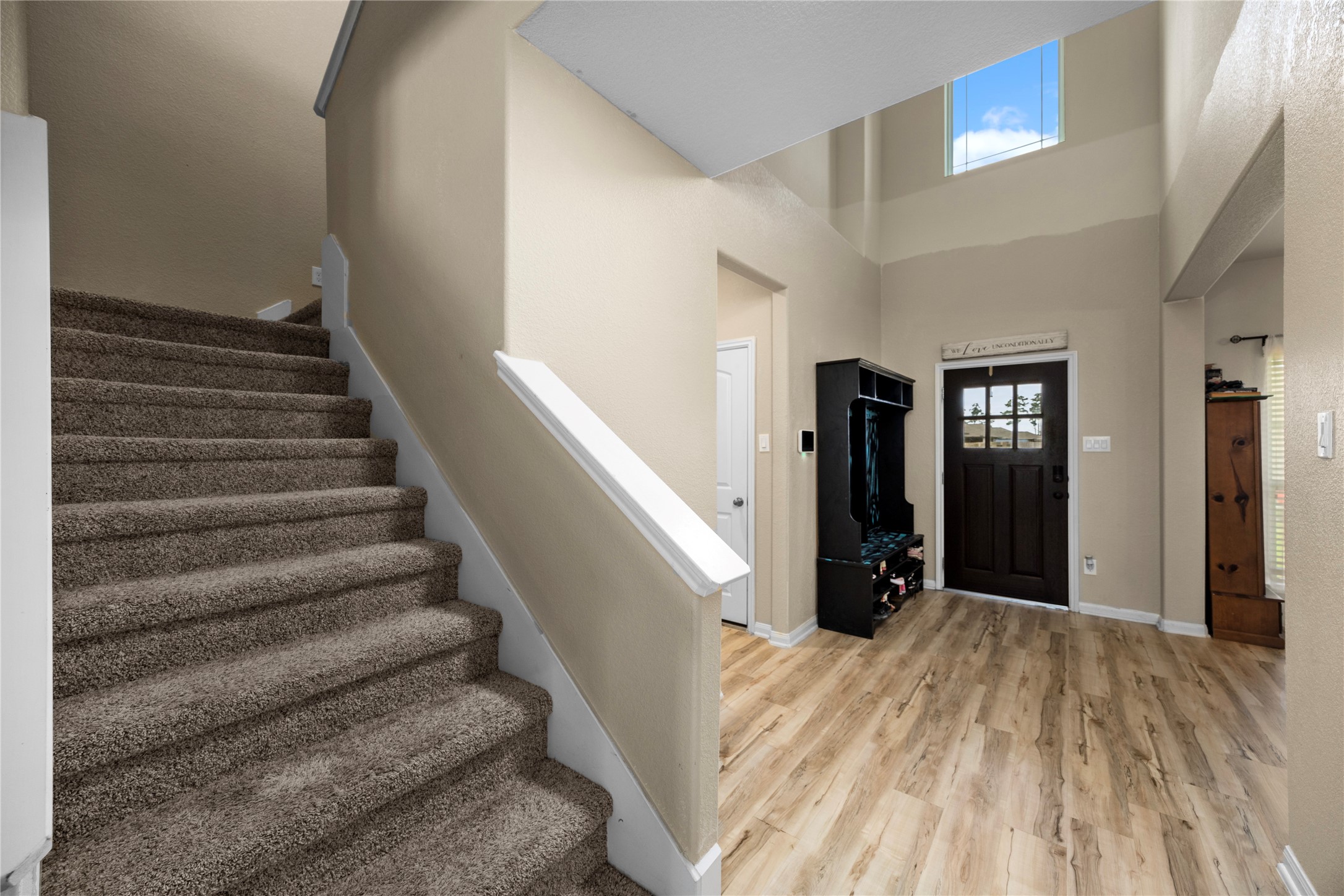20272 Torrey Pines Lane Cleveland, TX 77327 - Photo 24 of 34 a view of entryway