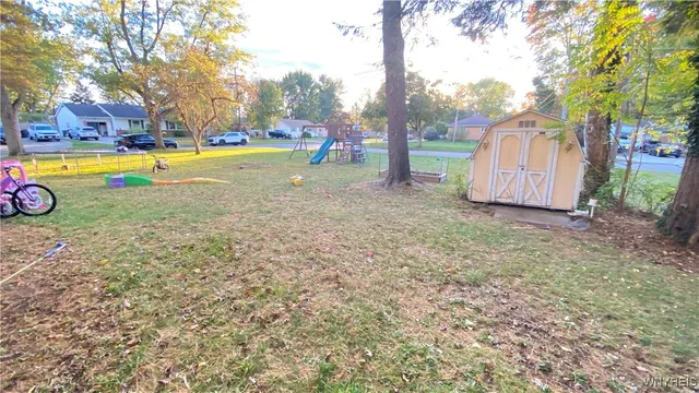 $269,900 | 13290 Colonial Woods Drive, Alden, NY 14004