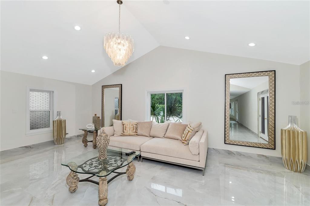 3114 Little Road Valrico, FL 33596 - Photo 14 of 57 Gallery Image 14
