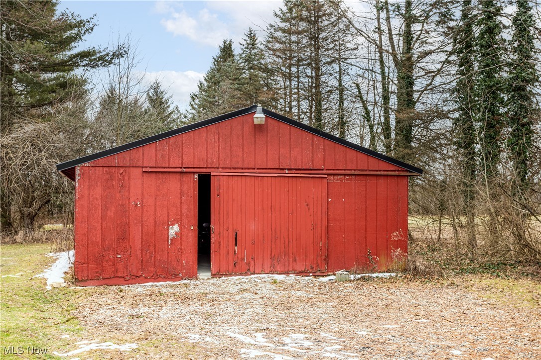 7317 Beach Road Wadsworth, OH 44281 - Photo 32 of 42 View of outbuilding