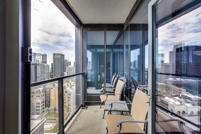60 East Monroe Street, Unit 3606 Chicago, IL 60603 - Photo 14 of 30