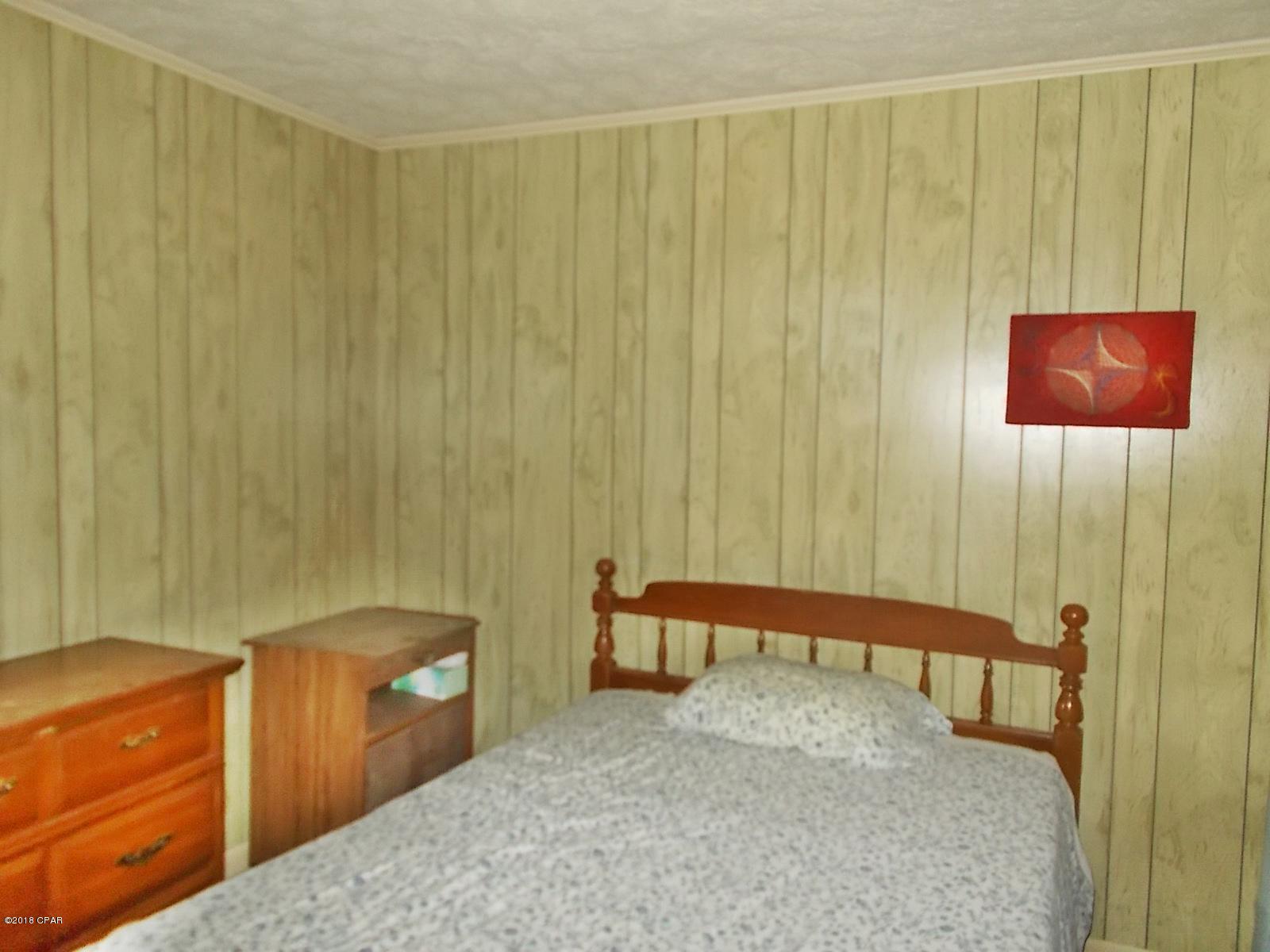 7427 Highway 90 Grand Ridge, FL 32442 - Photo 7 of 10 Gallery Image 7