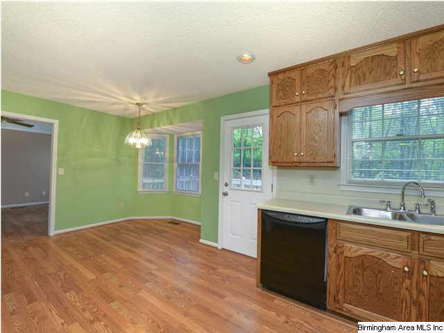 224 Dolphin Circle Alabaster, AL 35007 - Photo 9 of 25