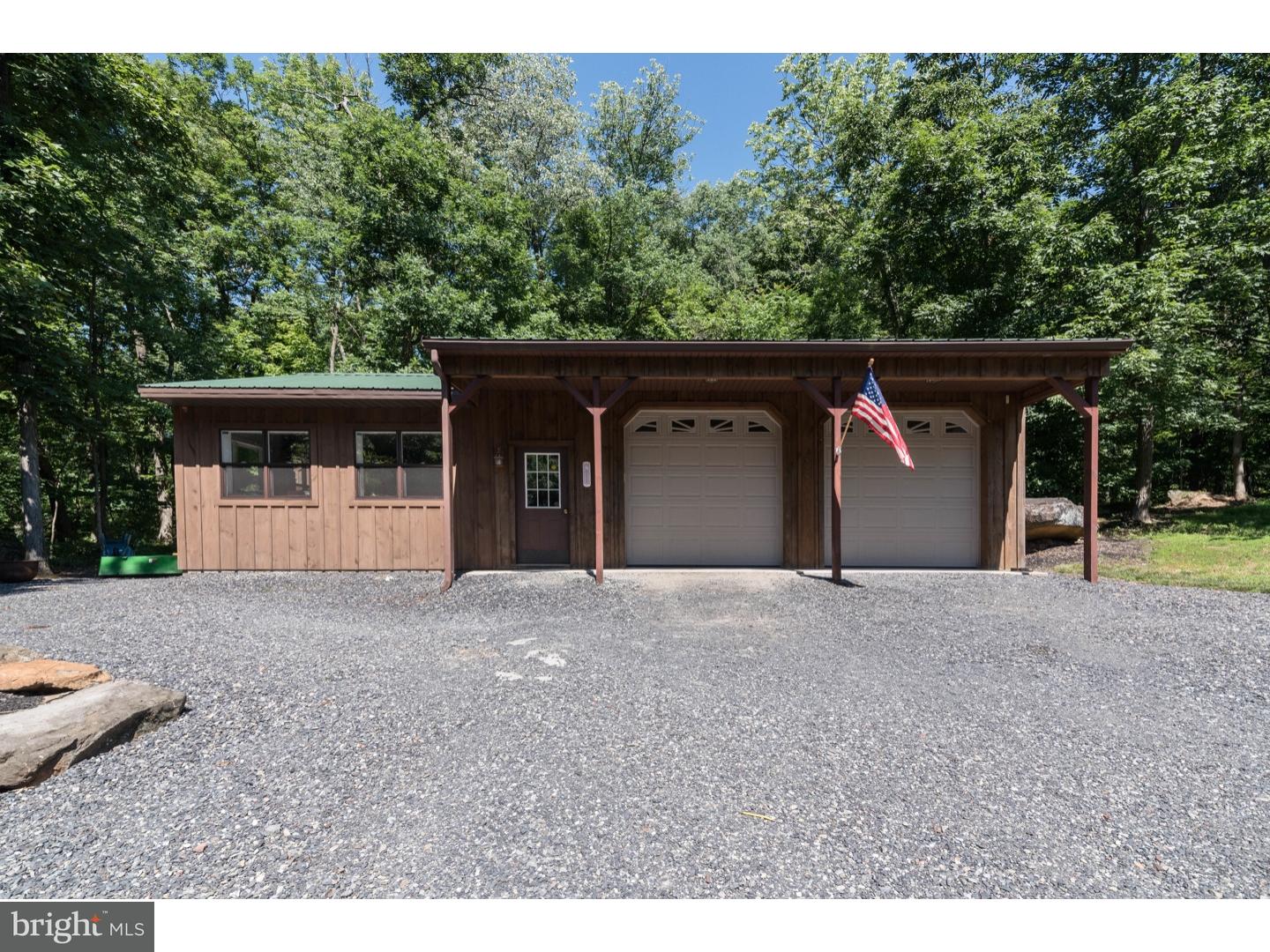 235 Hill Road Green Lane, PA 18054 - Photo 3 of 25