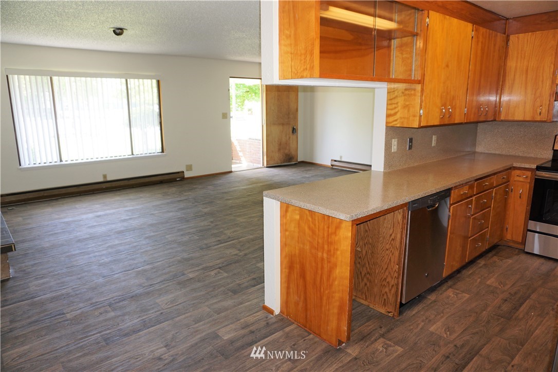 5607 Parker Road East Sumner, WA 98390 - Photo 11 of 21