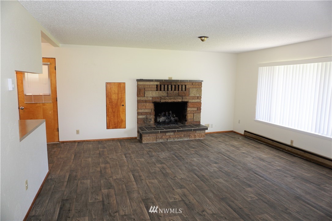 5607 Parker Road East Sumner, WA 98390 - Photo 12 of 21