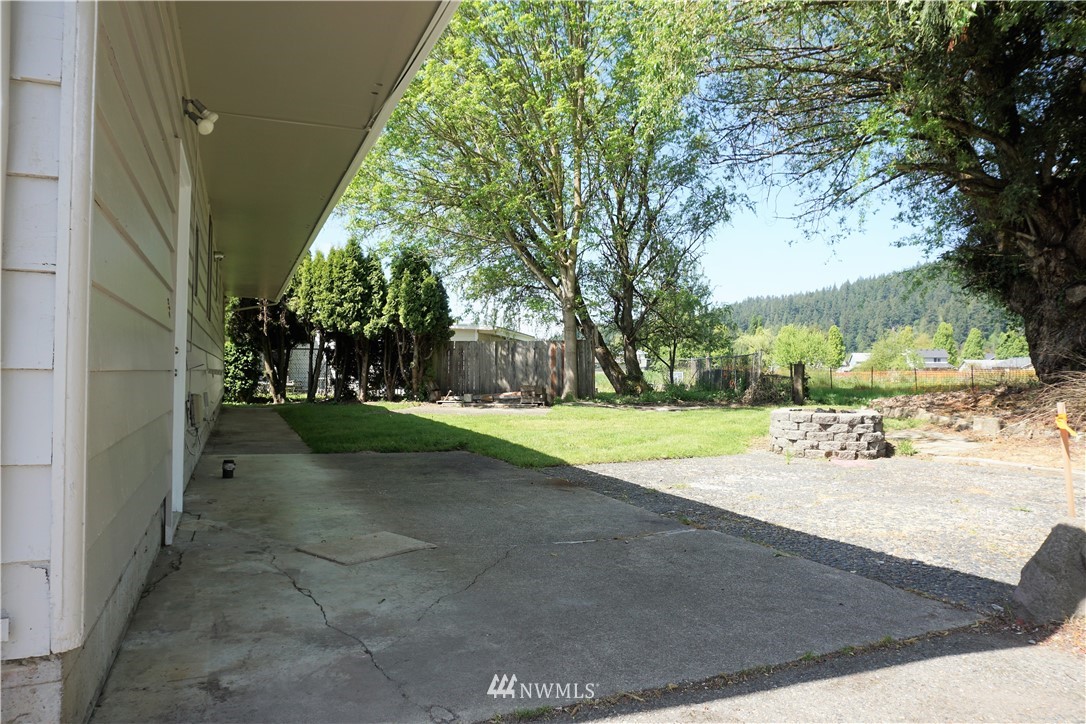 5607 Parker Road East Sumner, WA 98390 - Photo 17 of 21