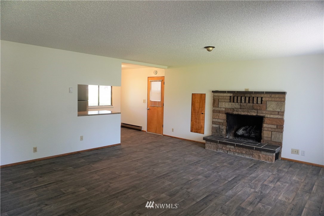 5607 Parker Road East Sumner, WA 98390 - Photo 6 of 21