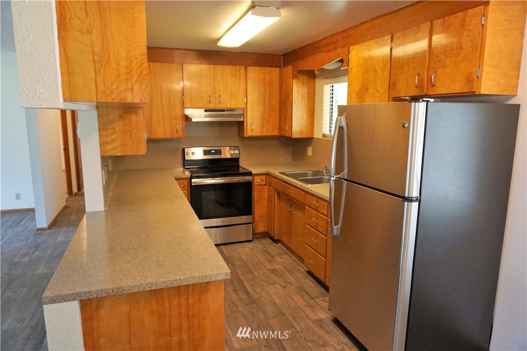 5607 Parker Road East Sumner, WA 98390 - Photo 8 of 21