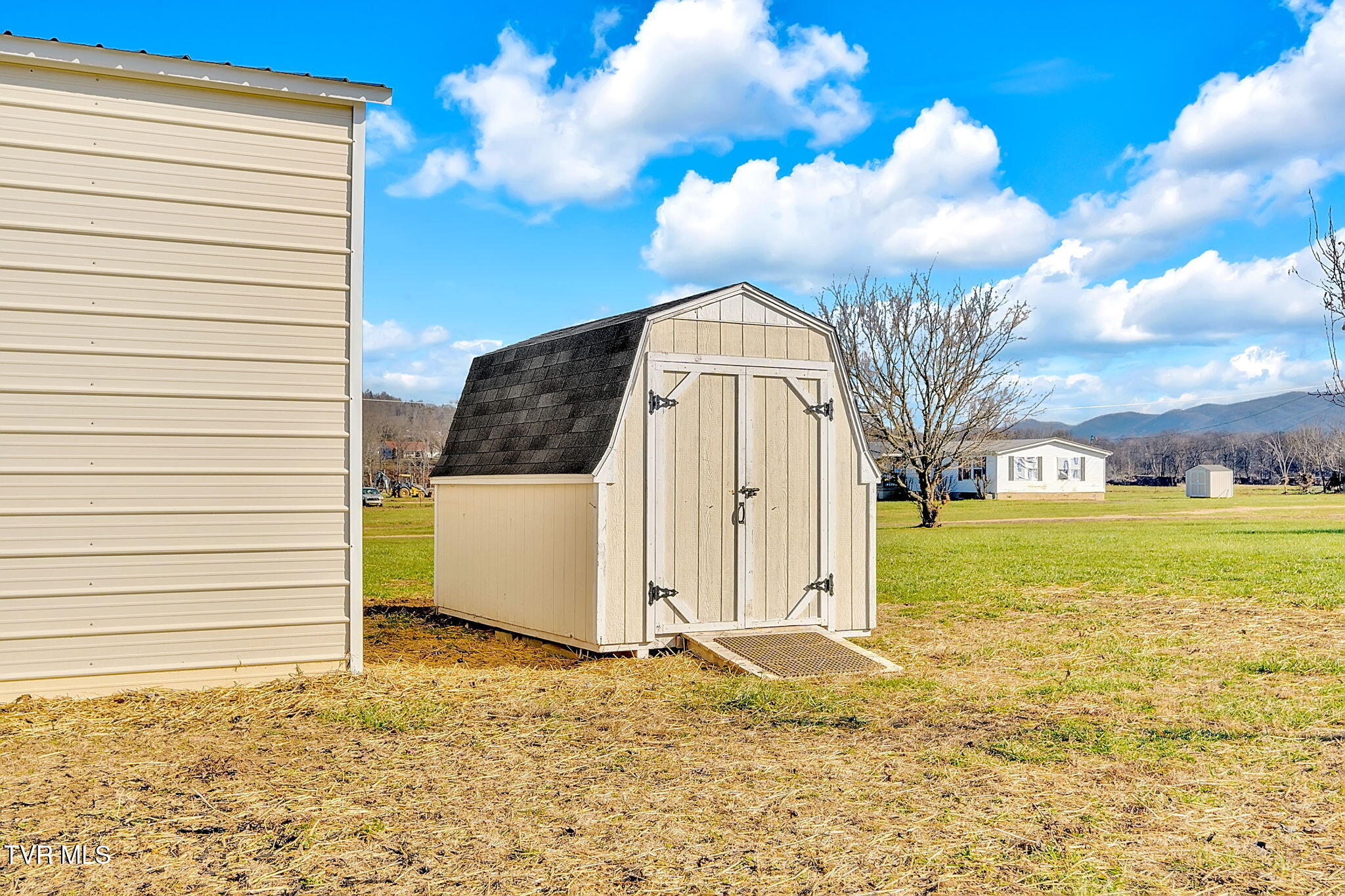 228 Bill Mauk Road Chuckey, TN 37641 - Photo 36 of 49 36-web-or-mls-DSC06155